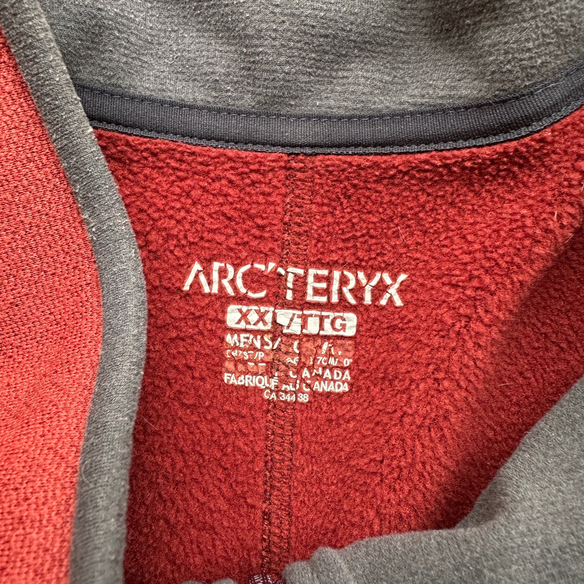 Made in canada🇨🇦 Arc’teryx fleece 

XXL
