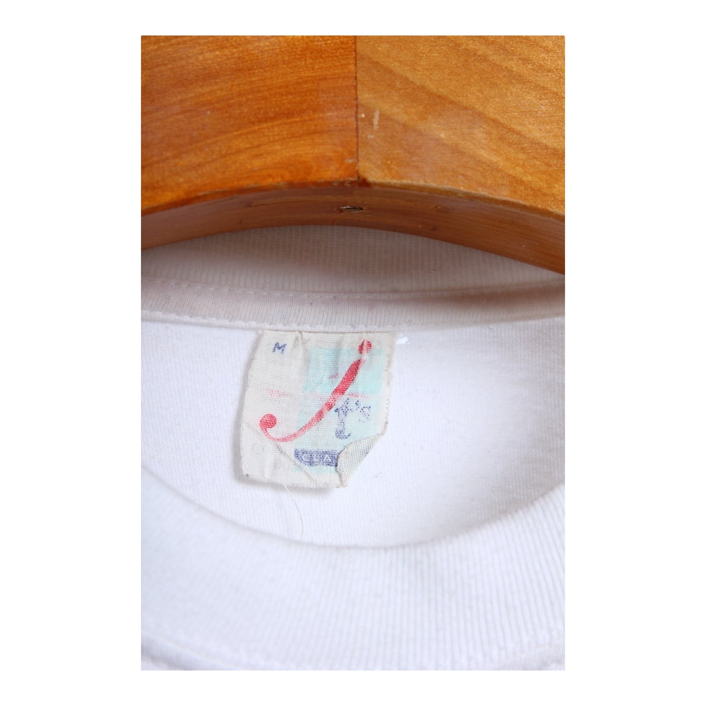 Saatchi gallery new blood tee small