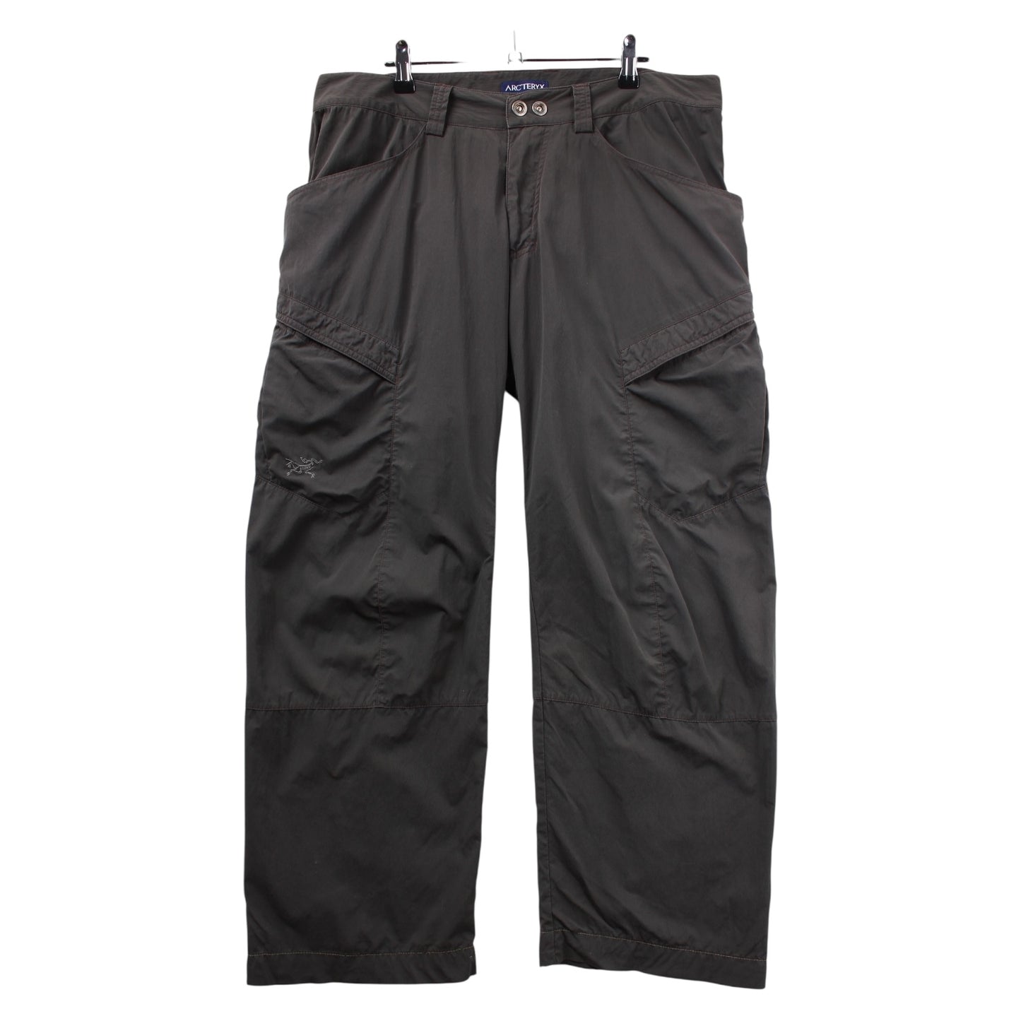 2000s Arc’teryx cargo hiking pant 36/32