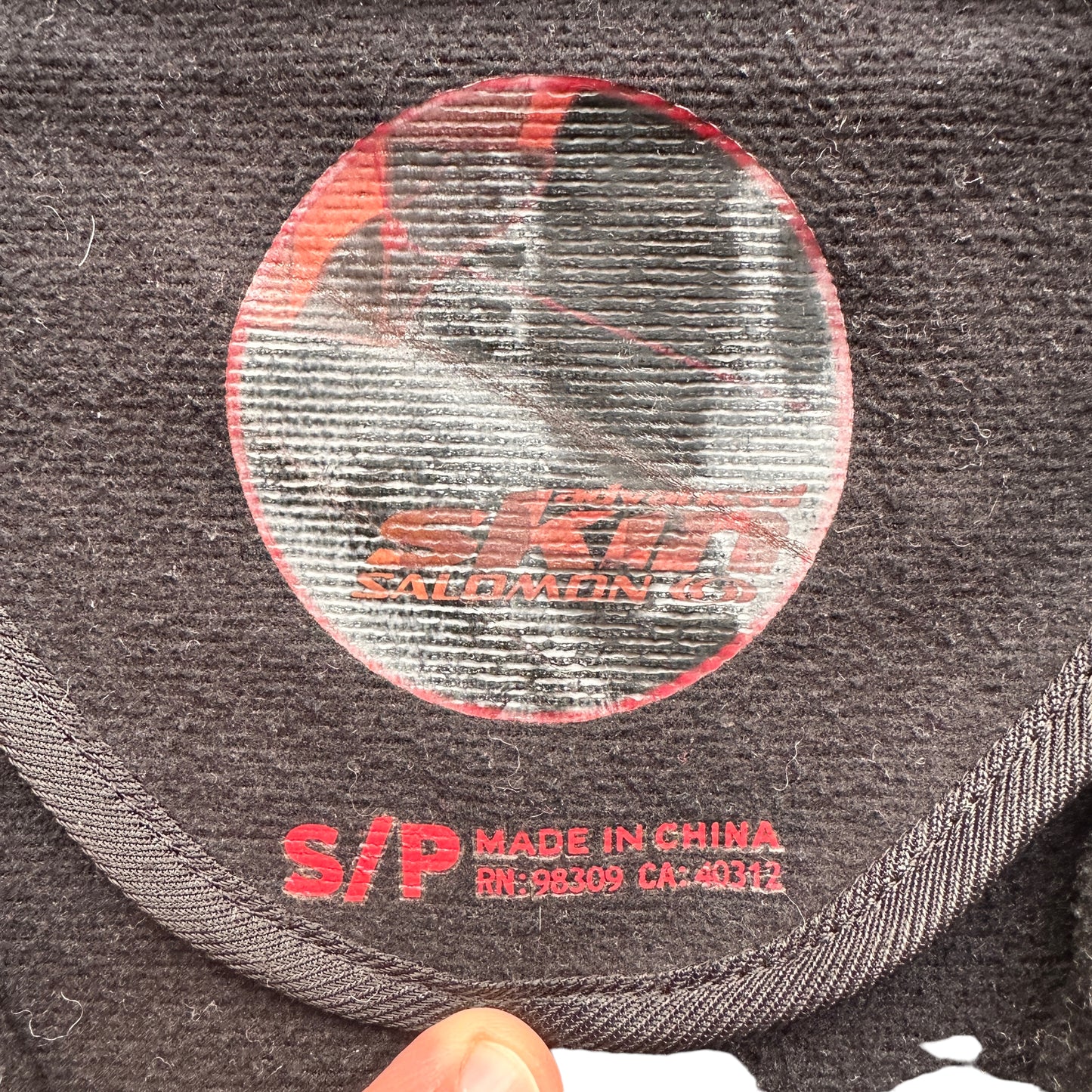 Y2K Salomon skin soft shell jacket
Small