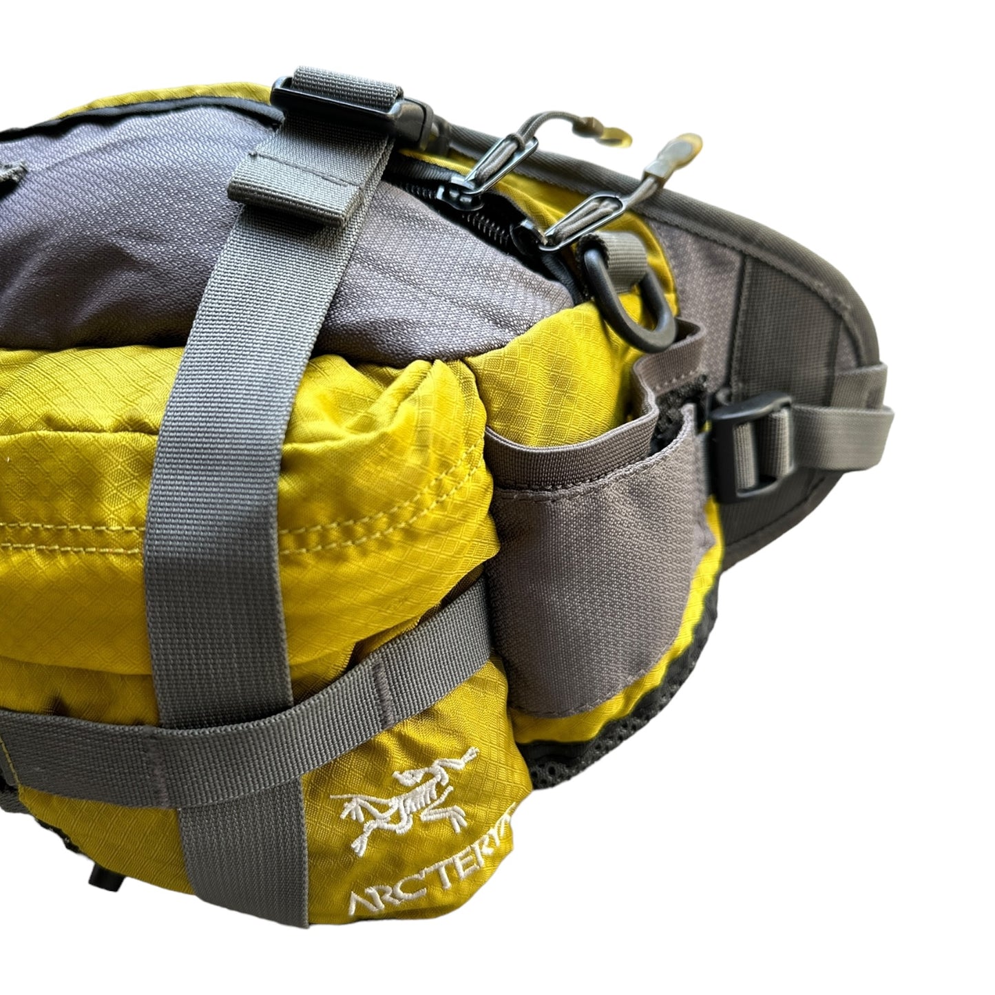 Y2K Arc’teryx waist bag