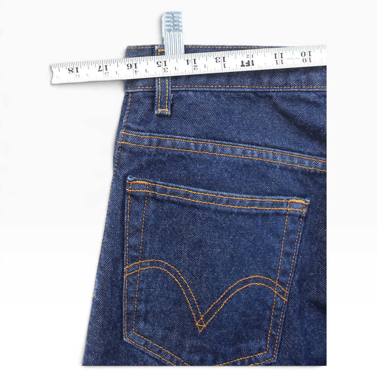 2000s Levi’s 517 32/37