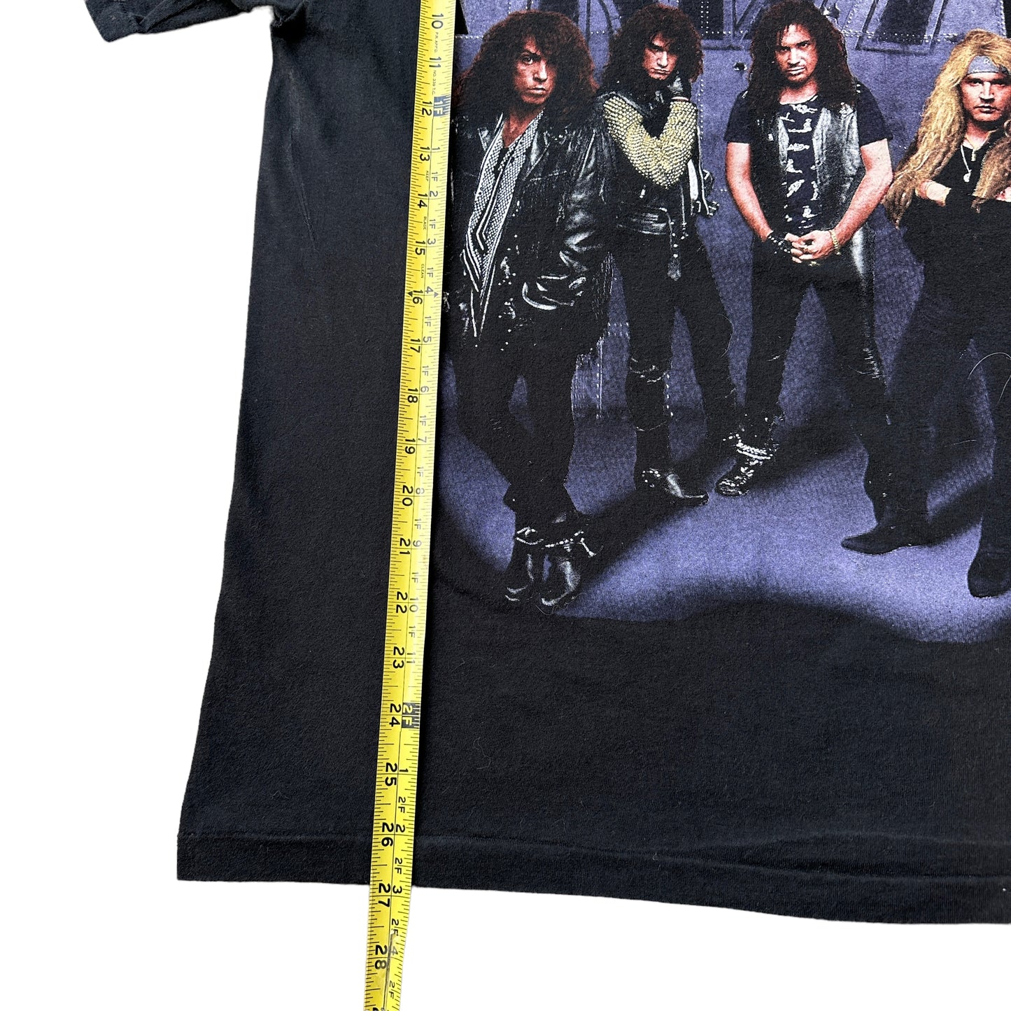 90s Kiss tee medium