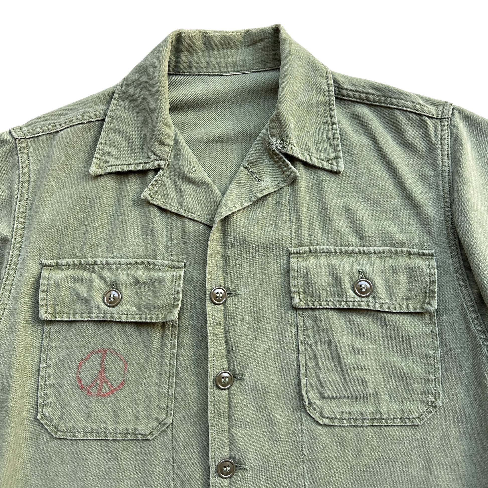 60s Custom peace sign cotton army shirt. vietnam era S/M