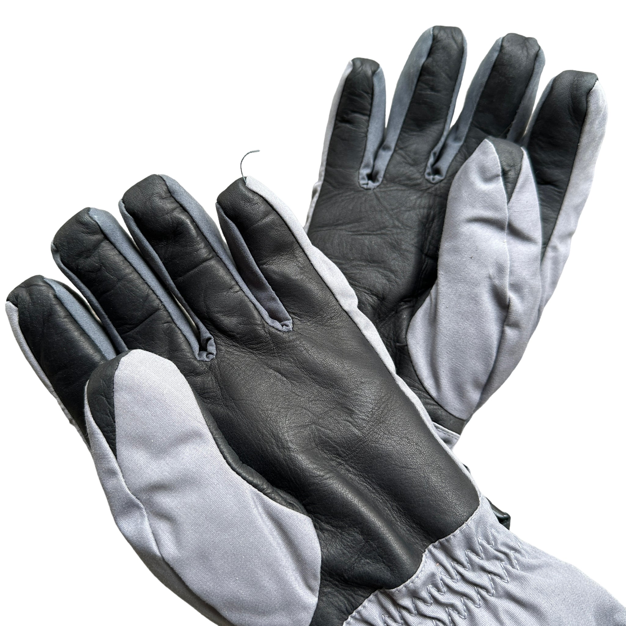 Dakine snowboard gloves 
Small