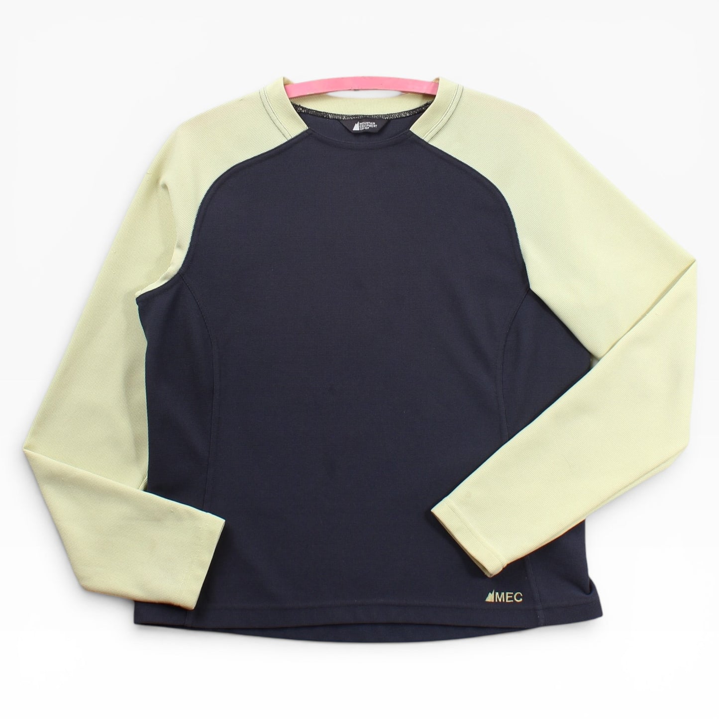 2000s MEC rider shirt small