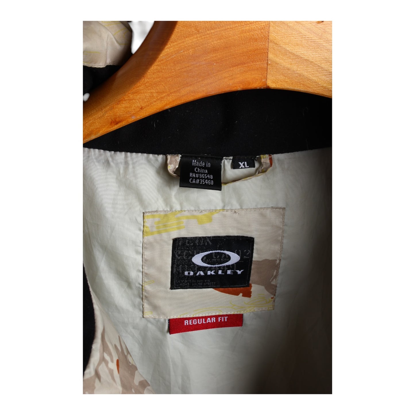 2000s Oakley down camo puffer XL