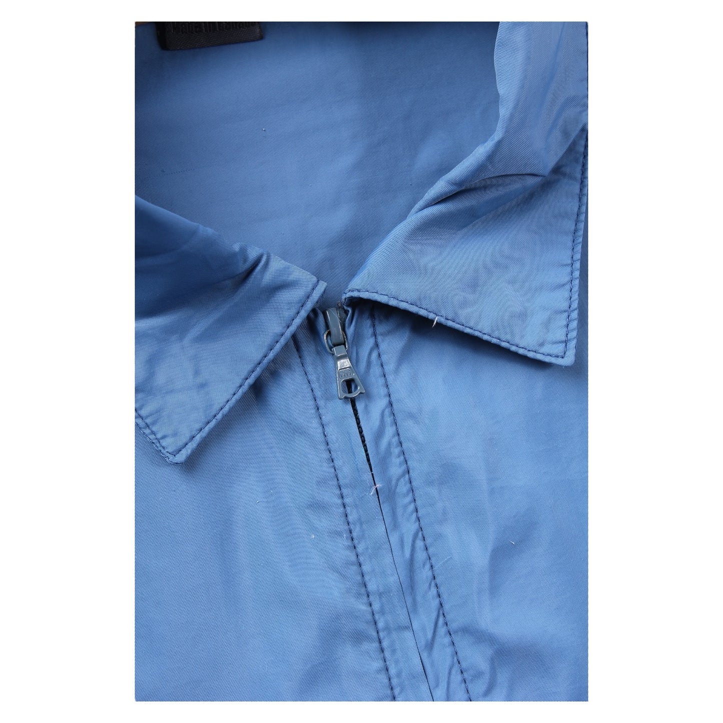 Nylon zip shirt Made in canada🇨🇦 riri zipper large