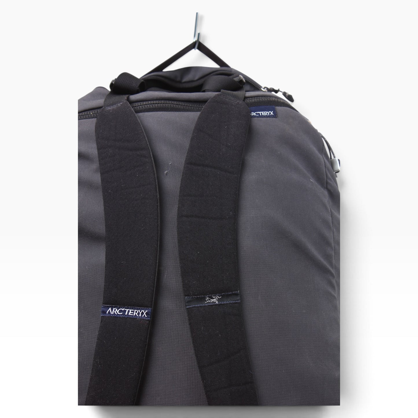 2000s Arc’teryx convertible backpack duffle