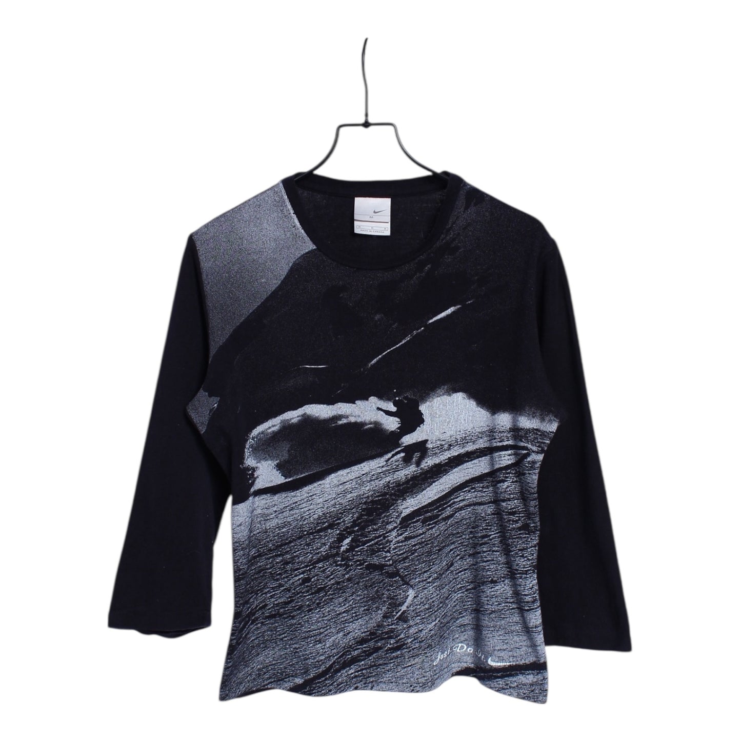 Y2K Nike snowboarding print shirt women’s medium Made in canada🇨🇦
