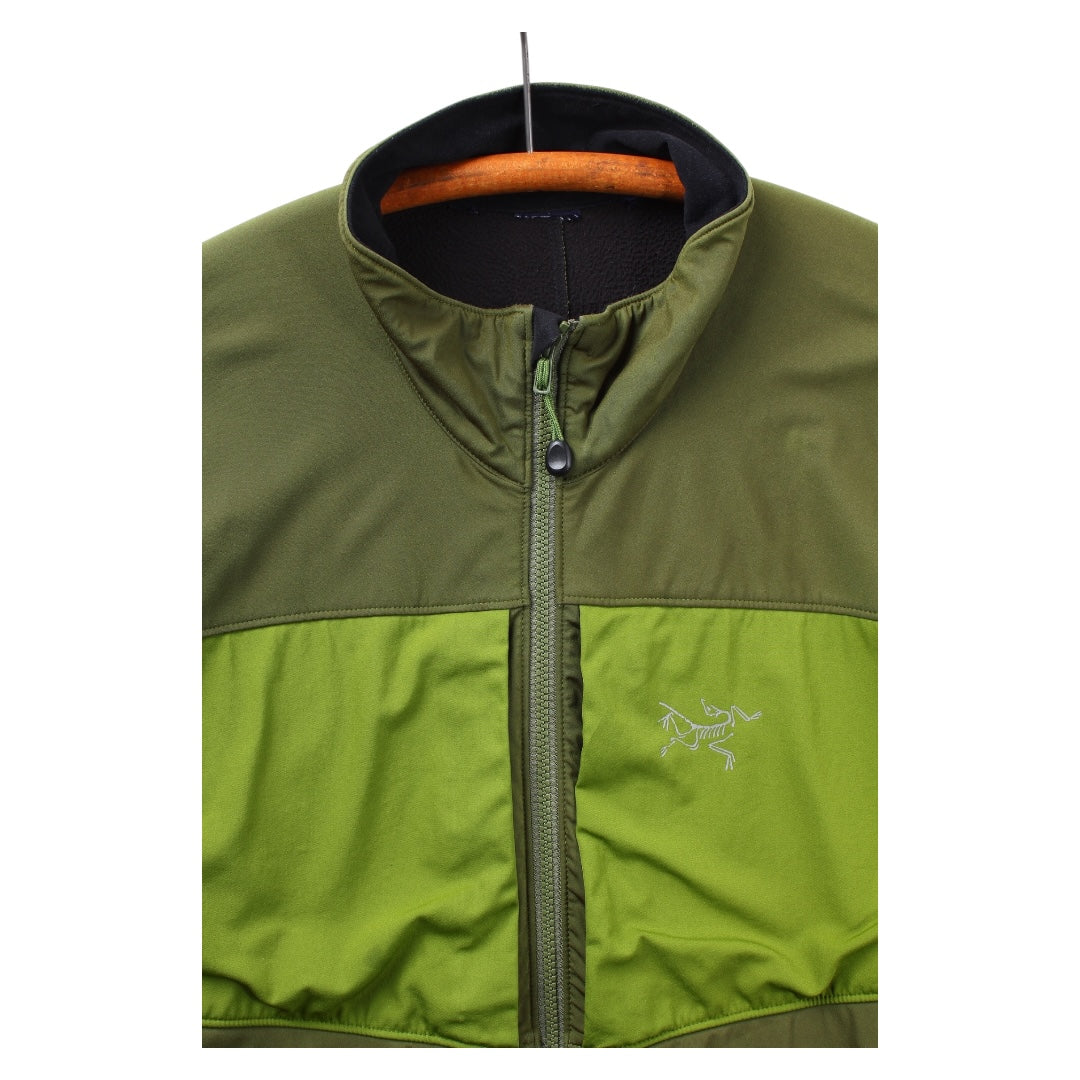 2006 Arc’teryx softshell jacket large