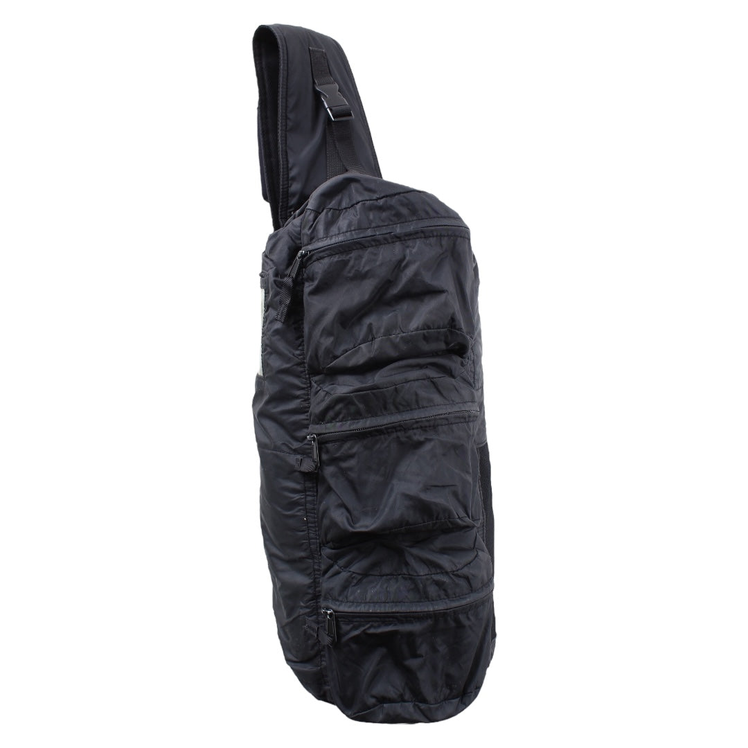 2003 Gap shoulder cargo bag