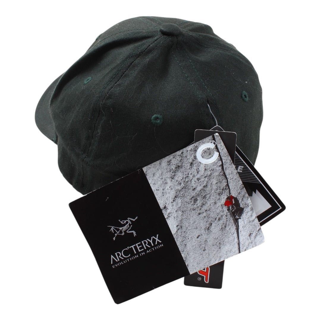 2005 Arc’teryx flexfit deadstock