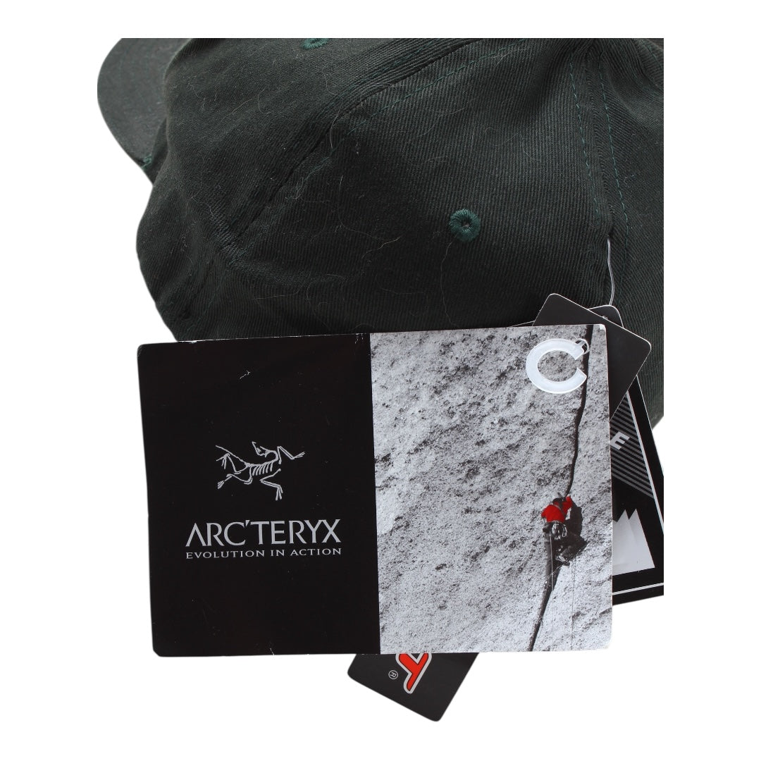 2005 Arc’teryx flexfit deadstock