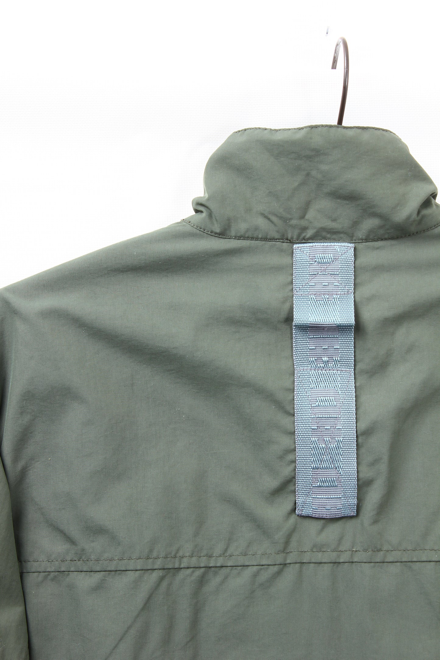 Alphanumeric zip shirt Large