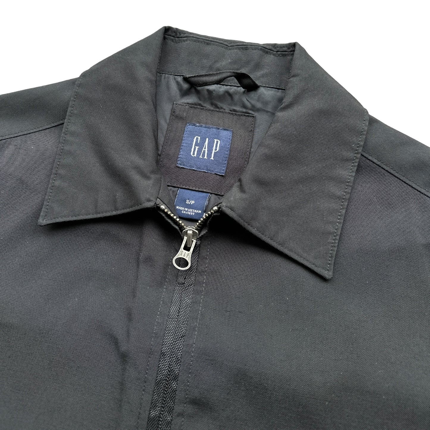 2005 Gap technical heavy nylon jacket Small