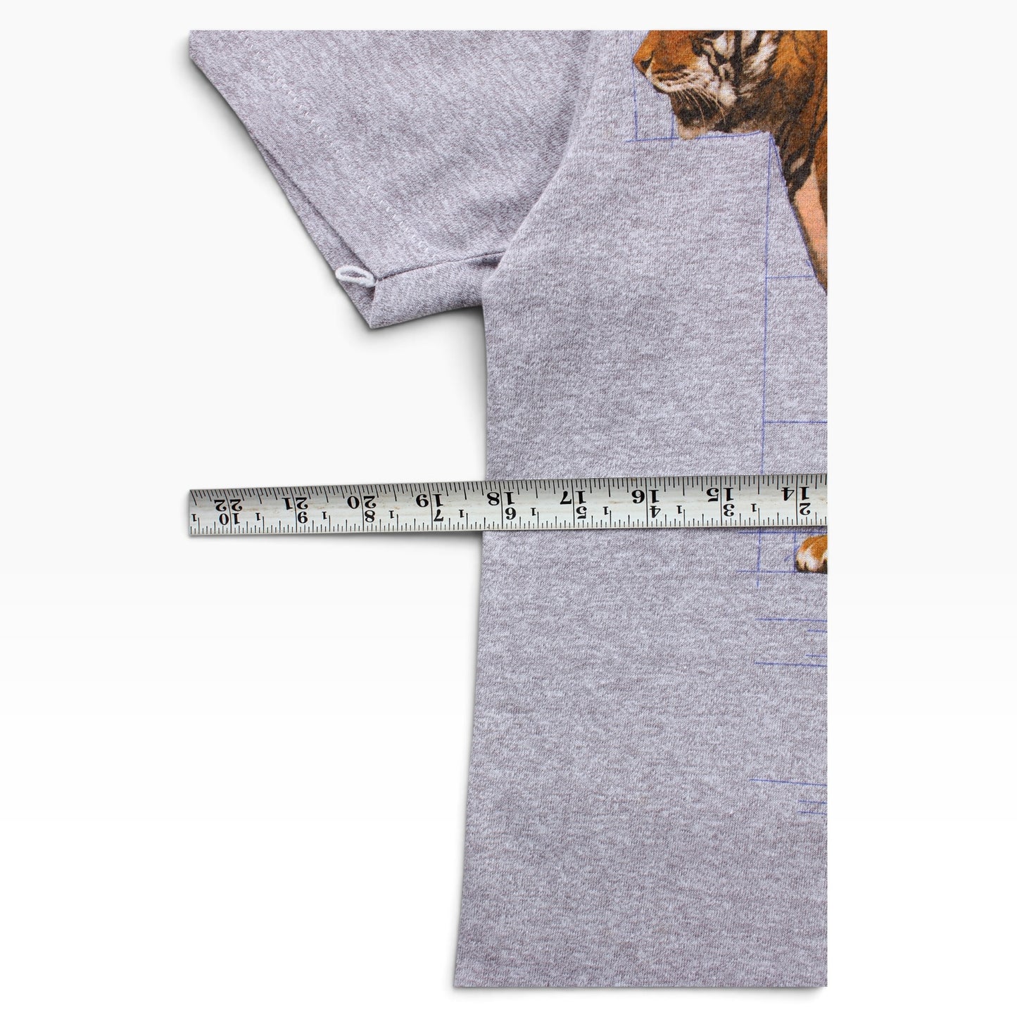 80s Tiger tee small