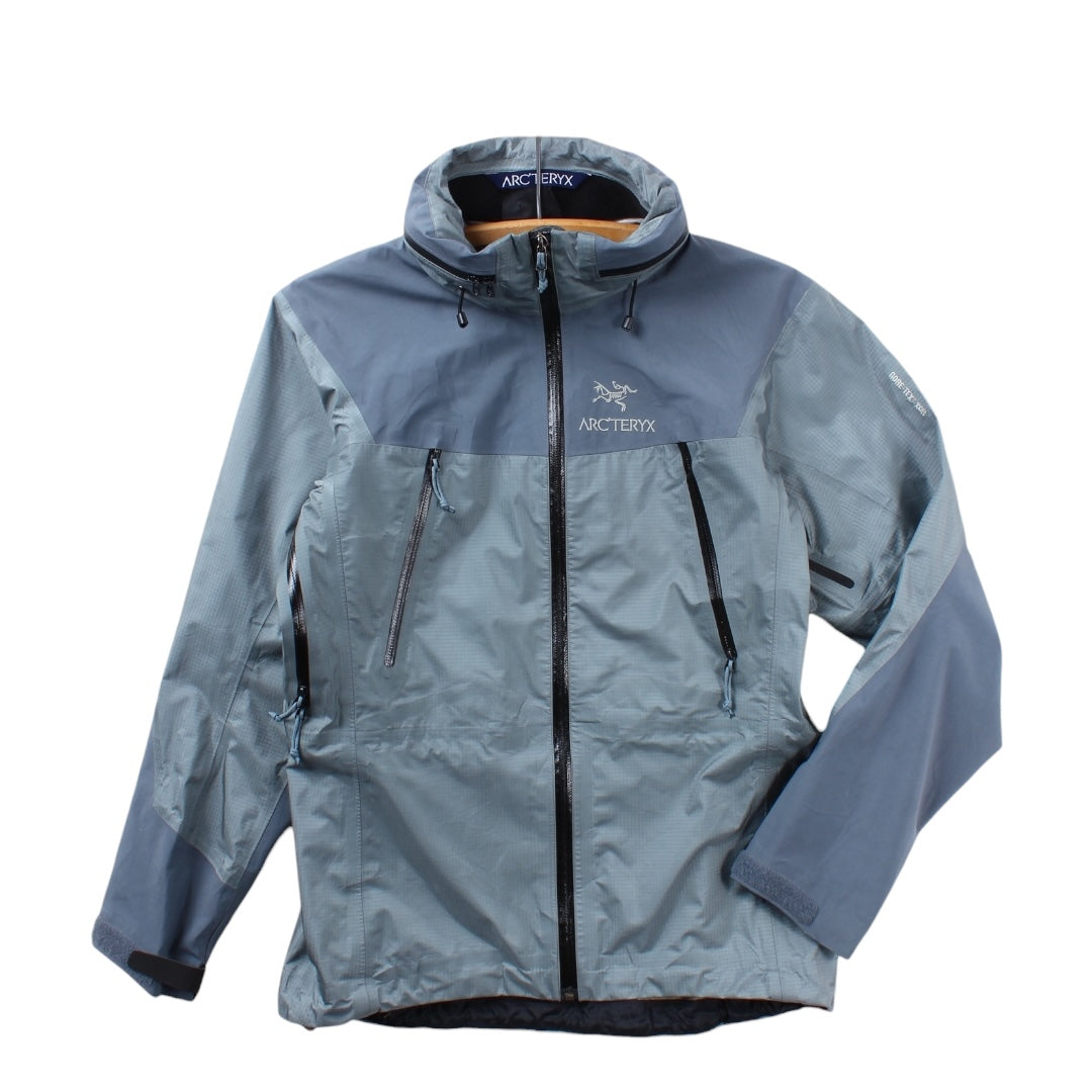 2002 Arcteryx Theta women’s small in gravel