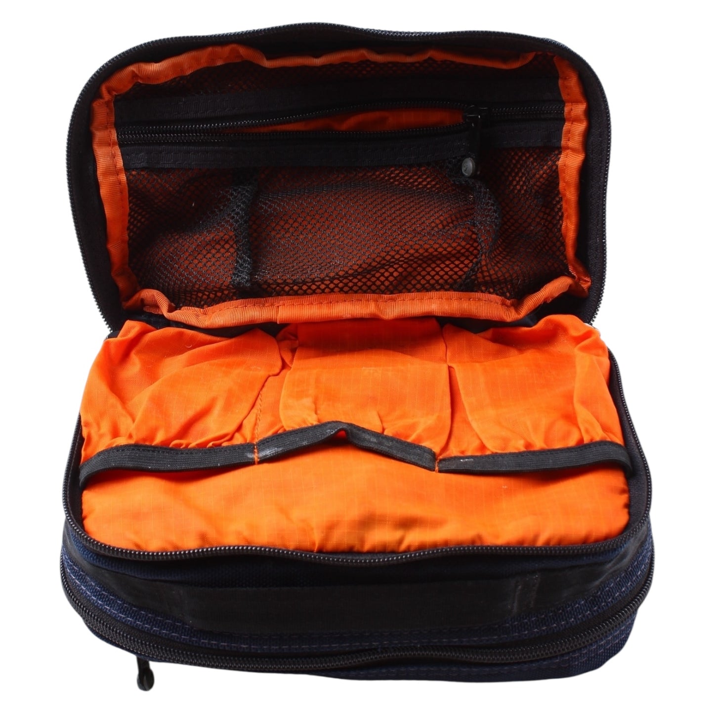 Gravis toiletry bag