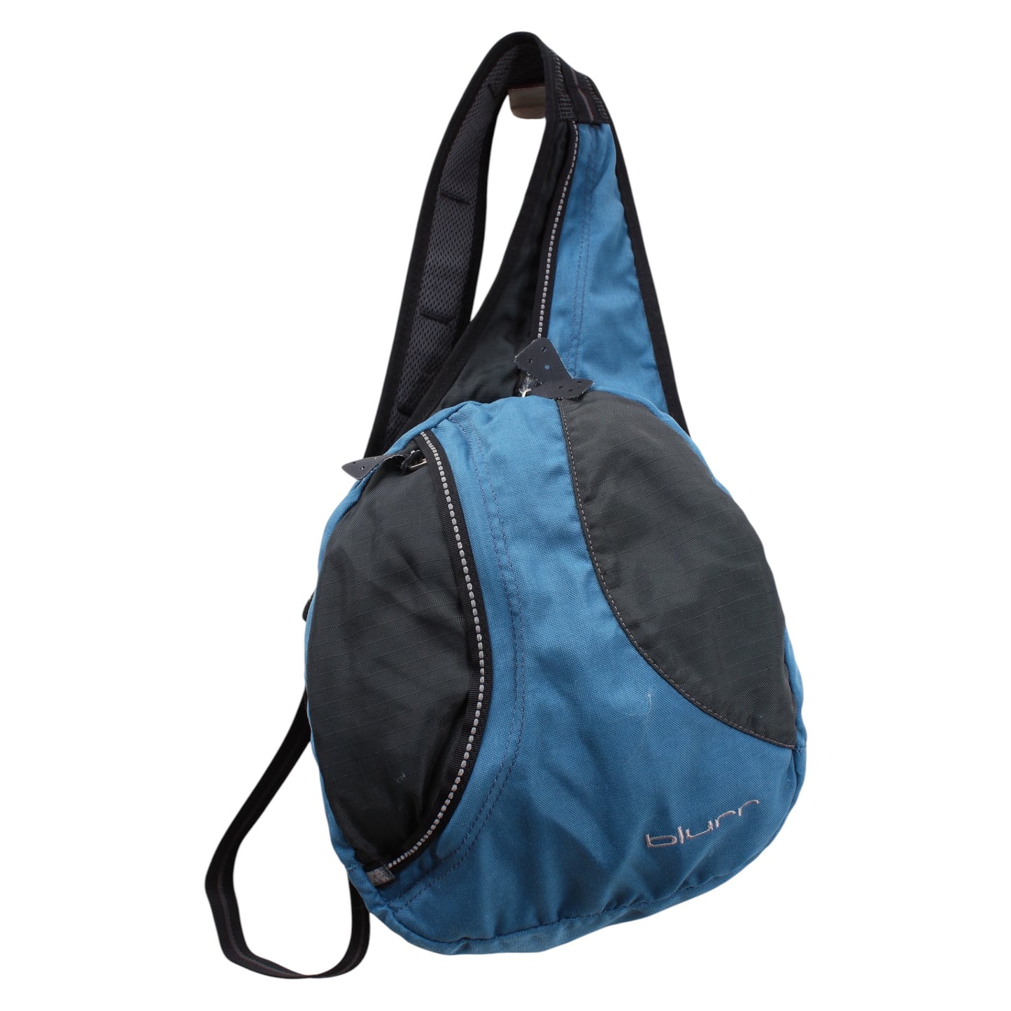 Blurr sling bag