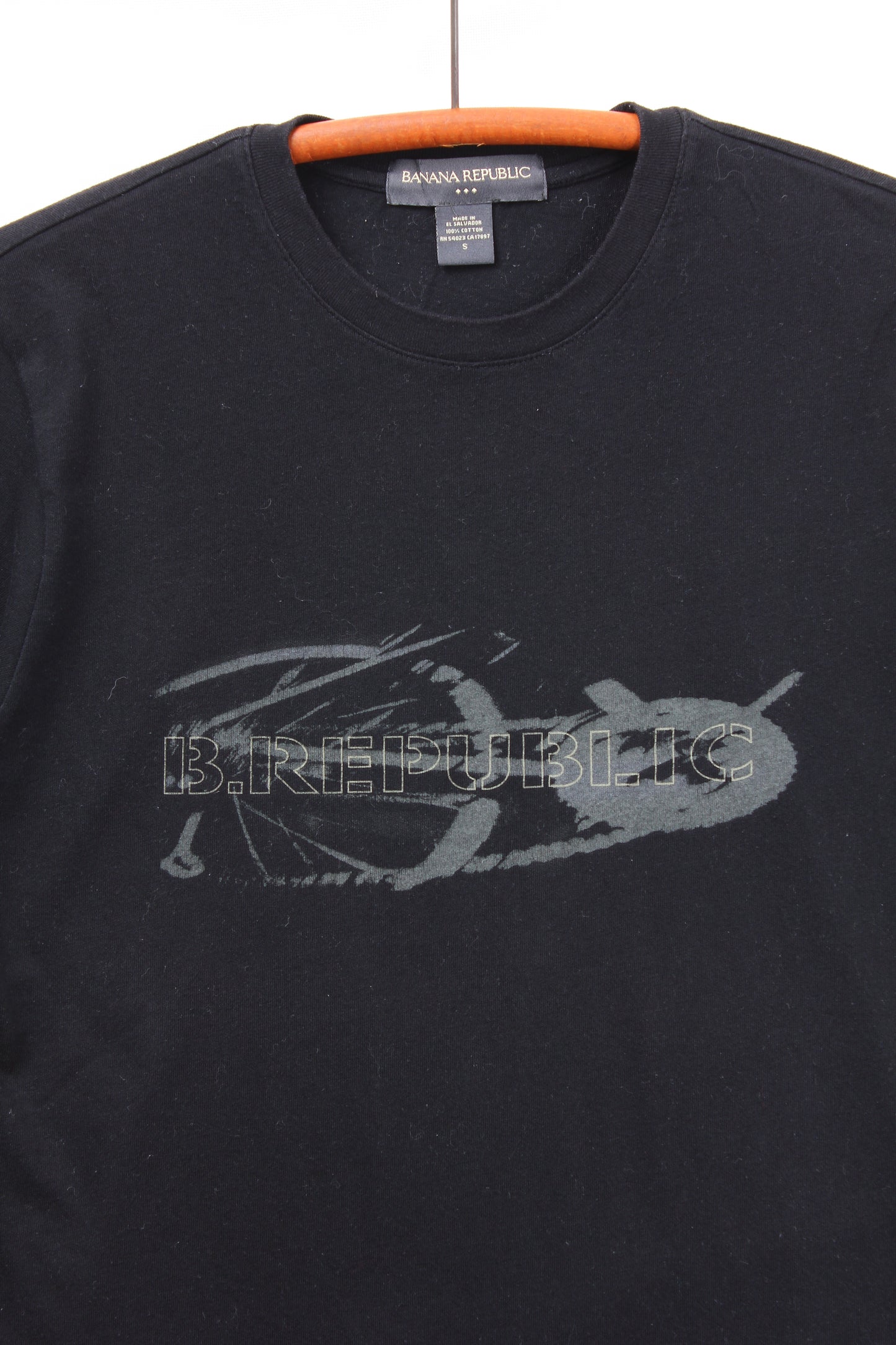 2000s Banana republic bike tee small