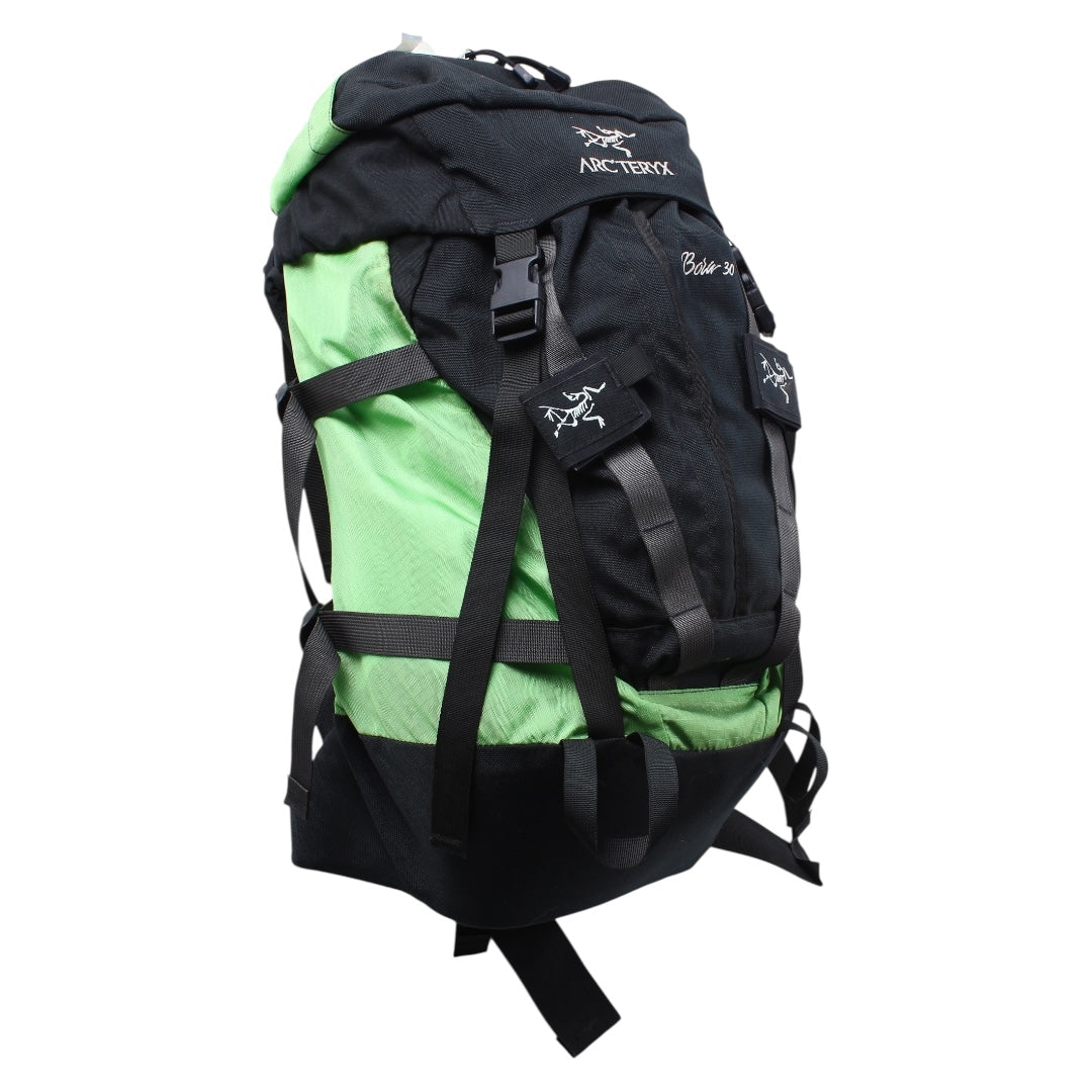 2000s Arc’teryx bora 30 pack