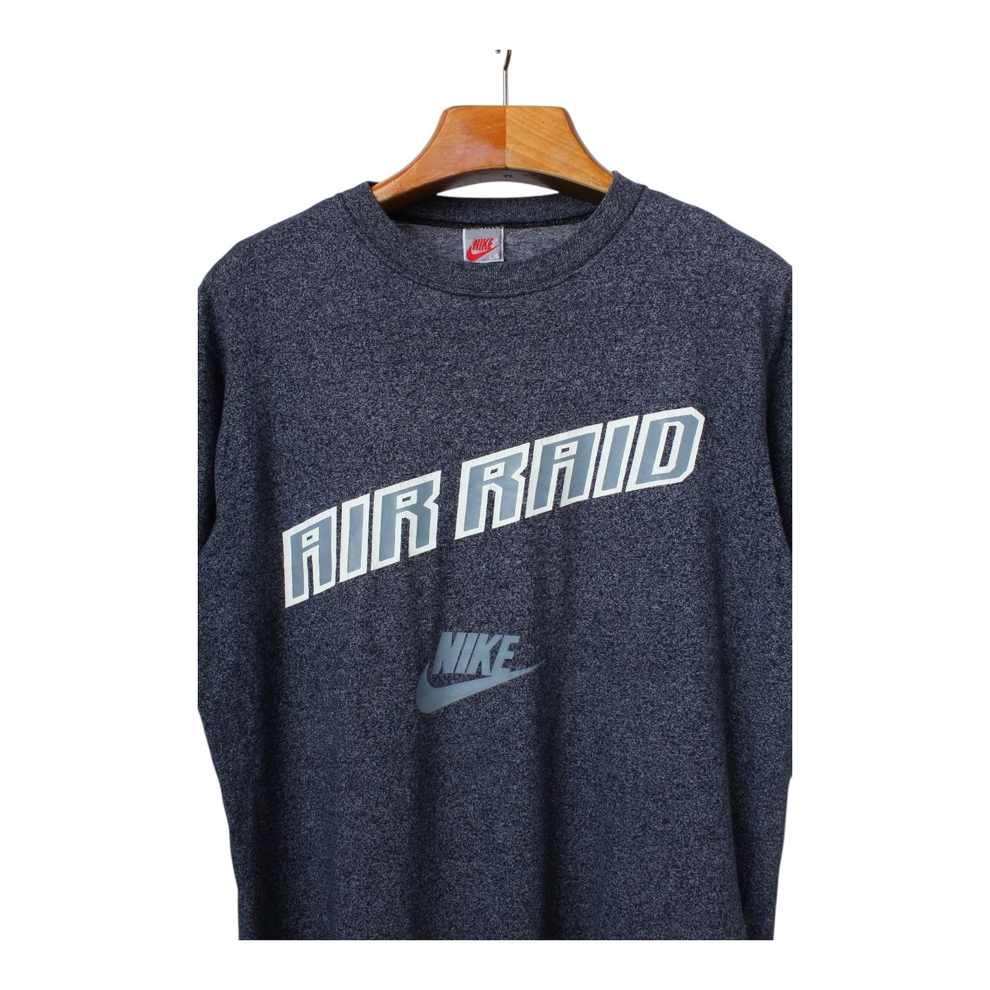 90s nikee raid tee large