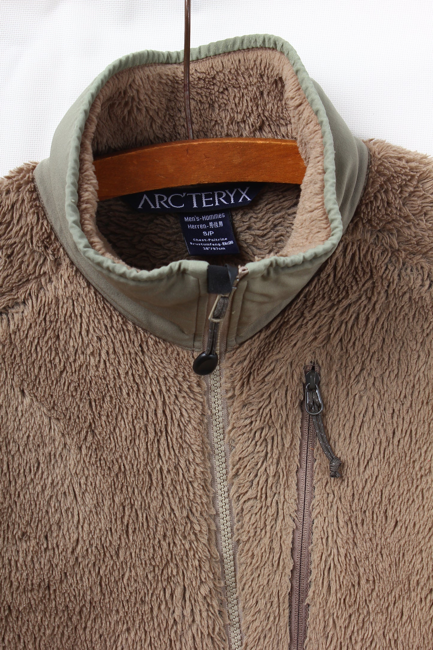 2000s Arc’teryx Delta SV fleece Small