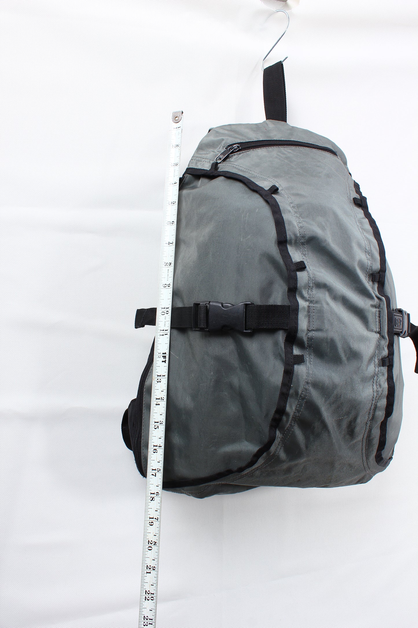 2000s Gap backpack