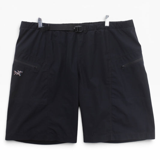 2003 Arc’teryx shorts Made in canada🇨🇦 XL