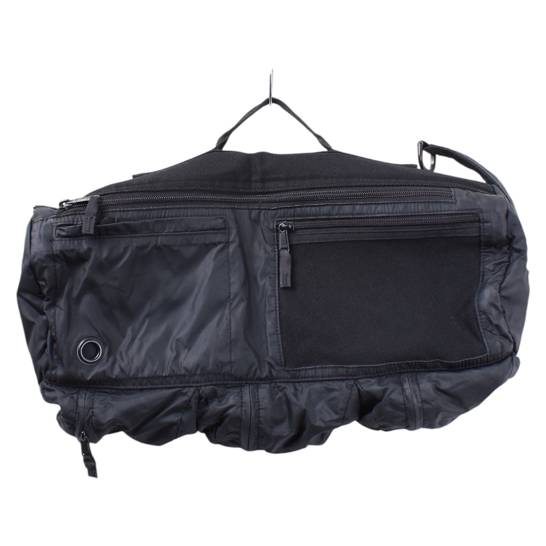 2003 Gap shoulder cargo bag