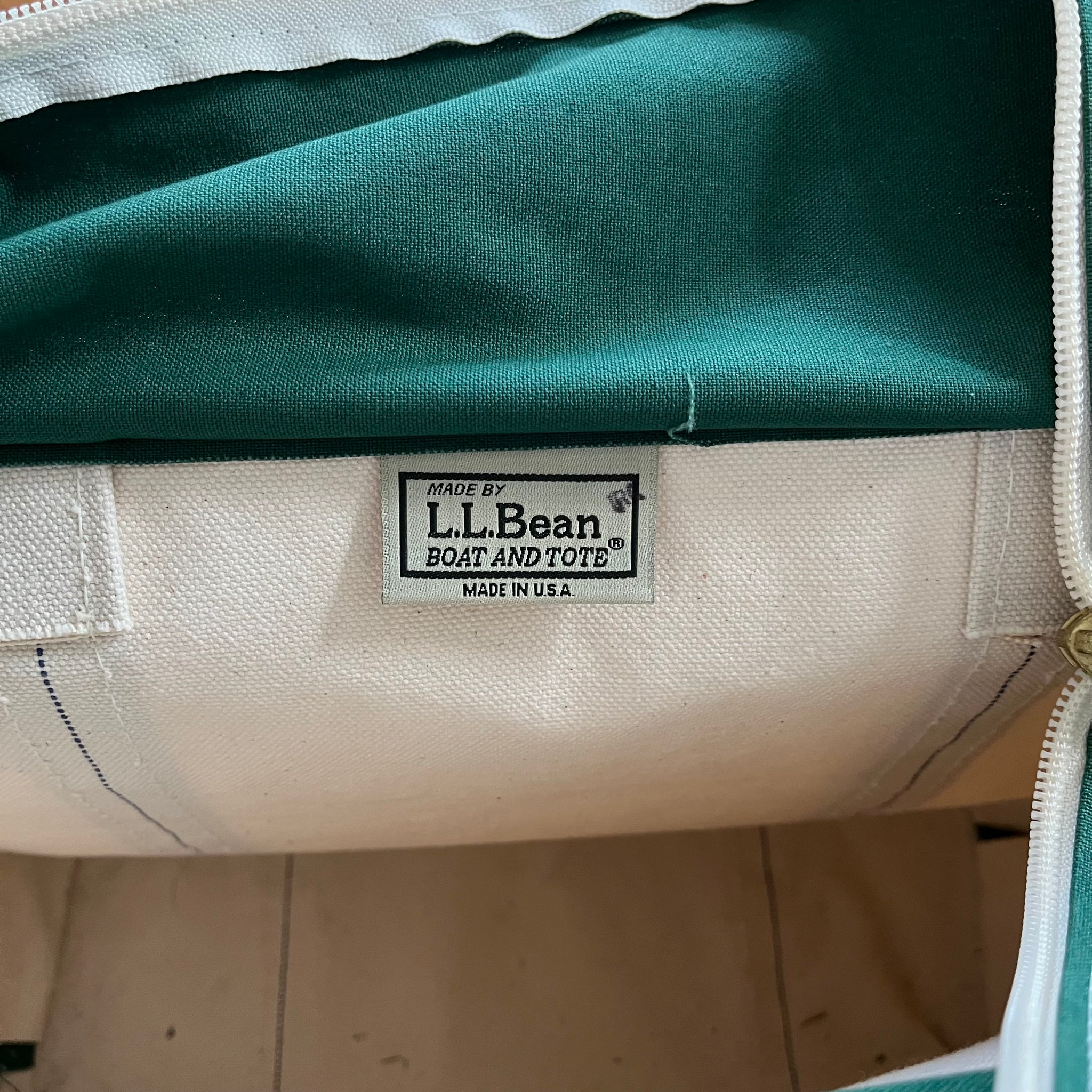 LL Bean boat & tote zipper bag 16x12