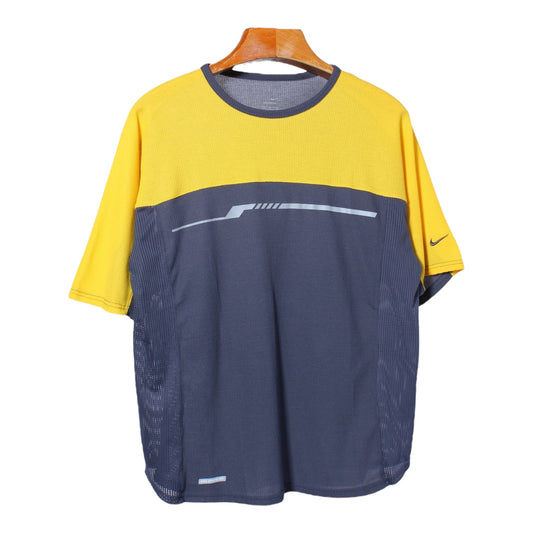 Nike sphere tee large