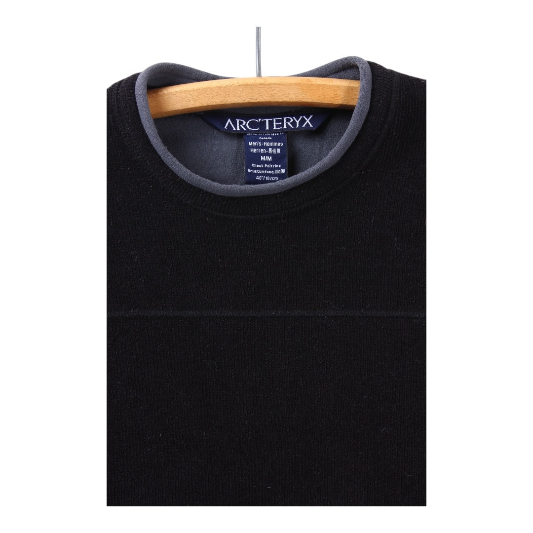 2000s Arc’teryx covert crewneck large