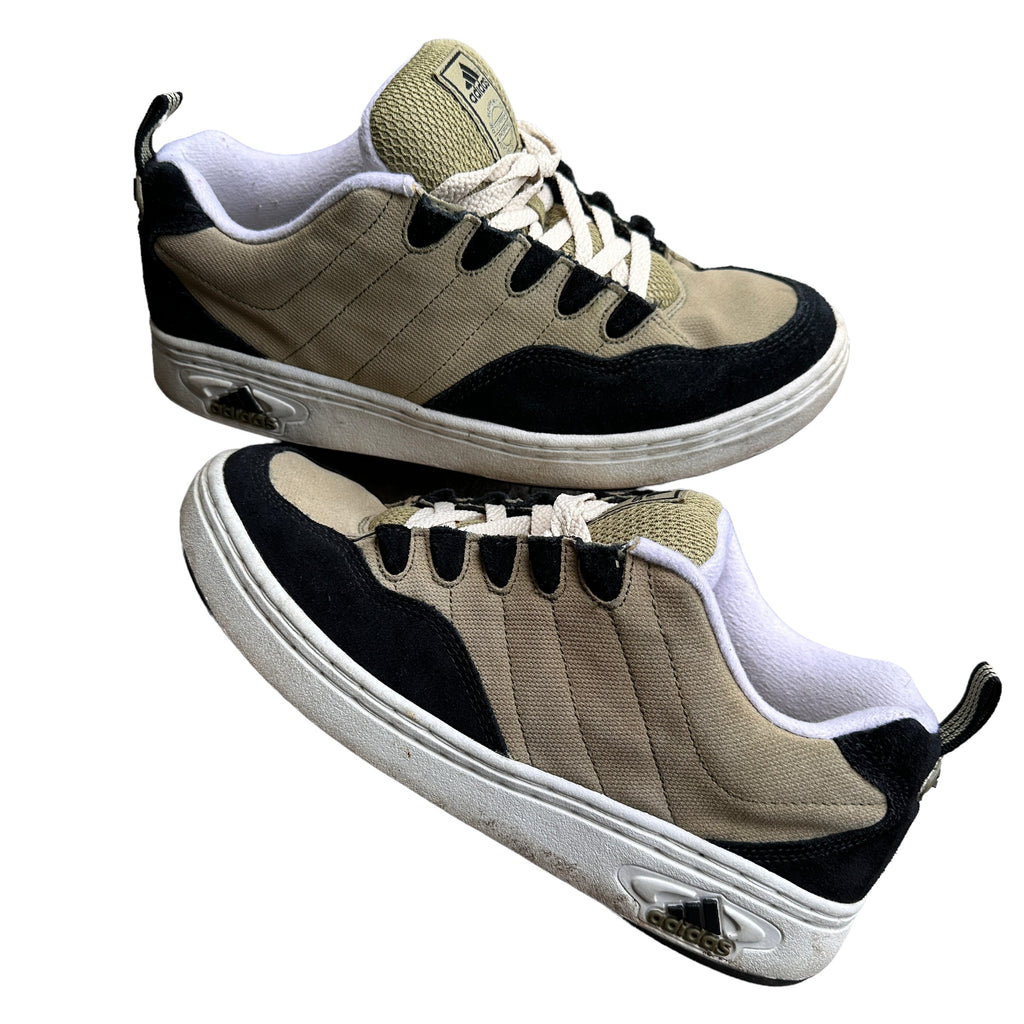 1999 Adidas skate shoes 9.5