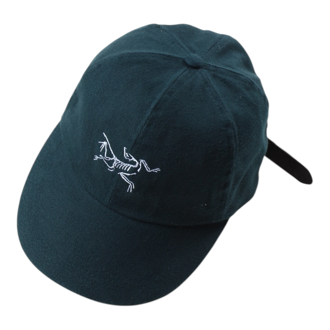 Early 2000s Arc’teryx hat by merkley
