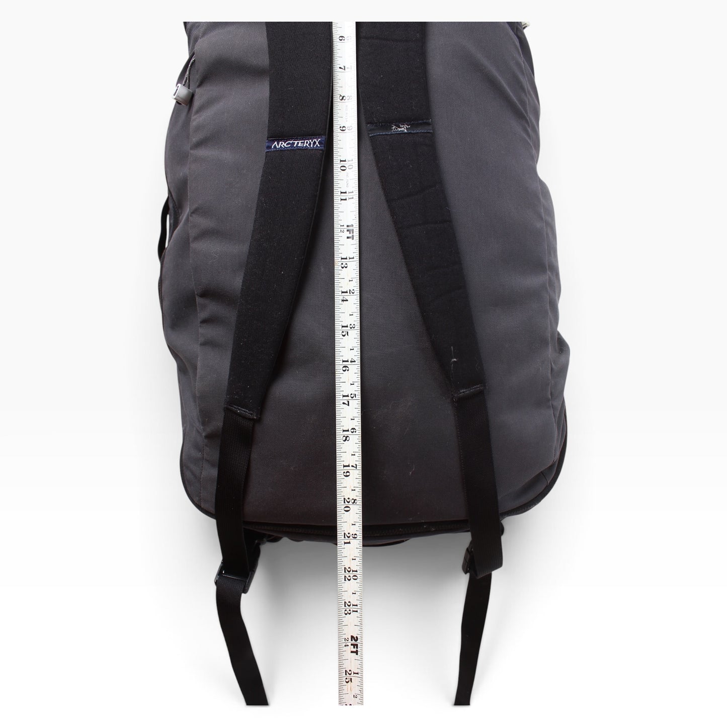 2000s Arc’teryx convertible backpack duffle