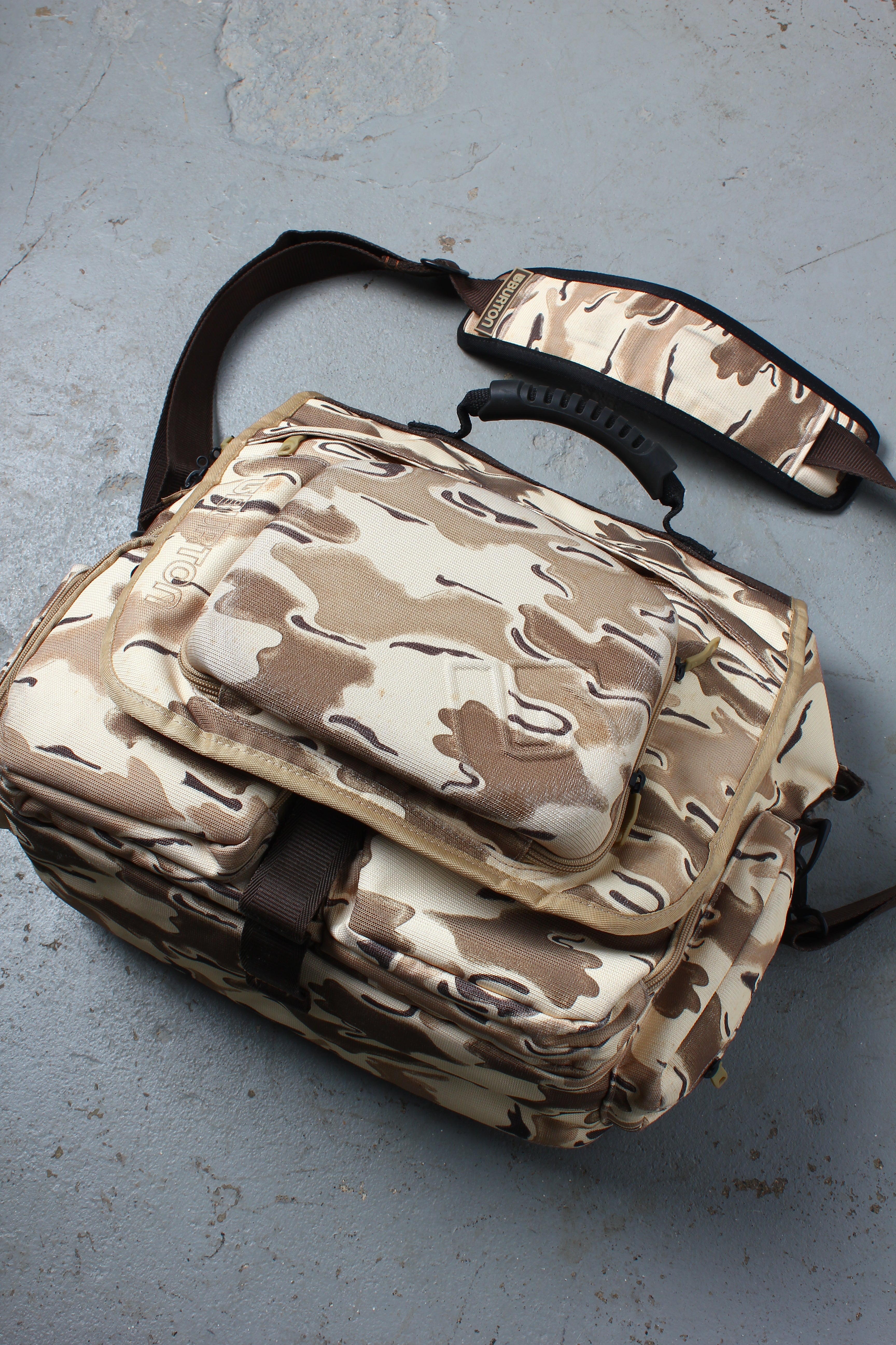 2004 Burton DJ/Record bag – Vintage Sponsor