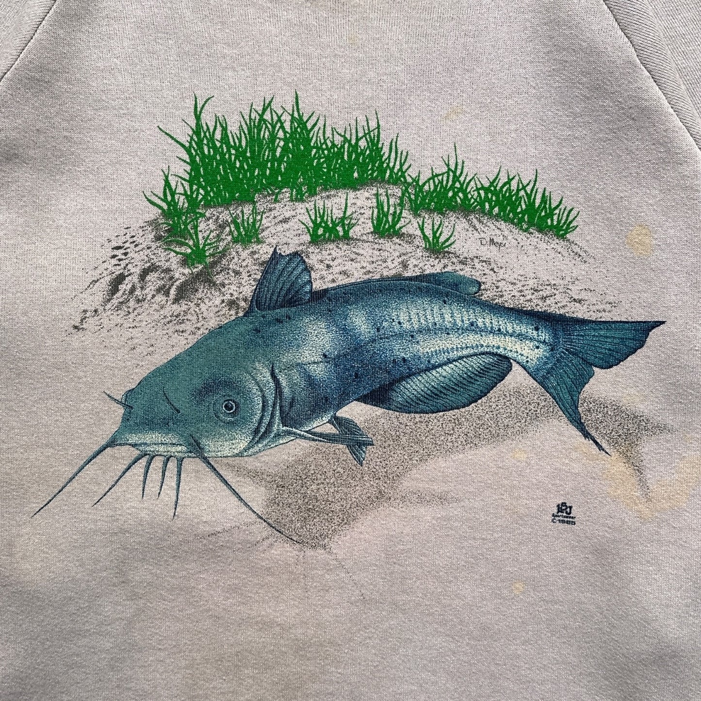 80s Catfish sweatshirt Small