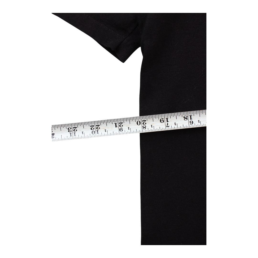 Discover AMD tech tee medium
