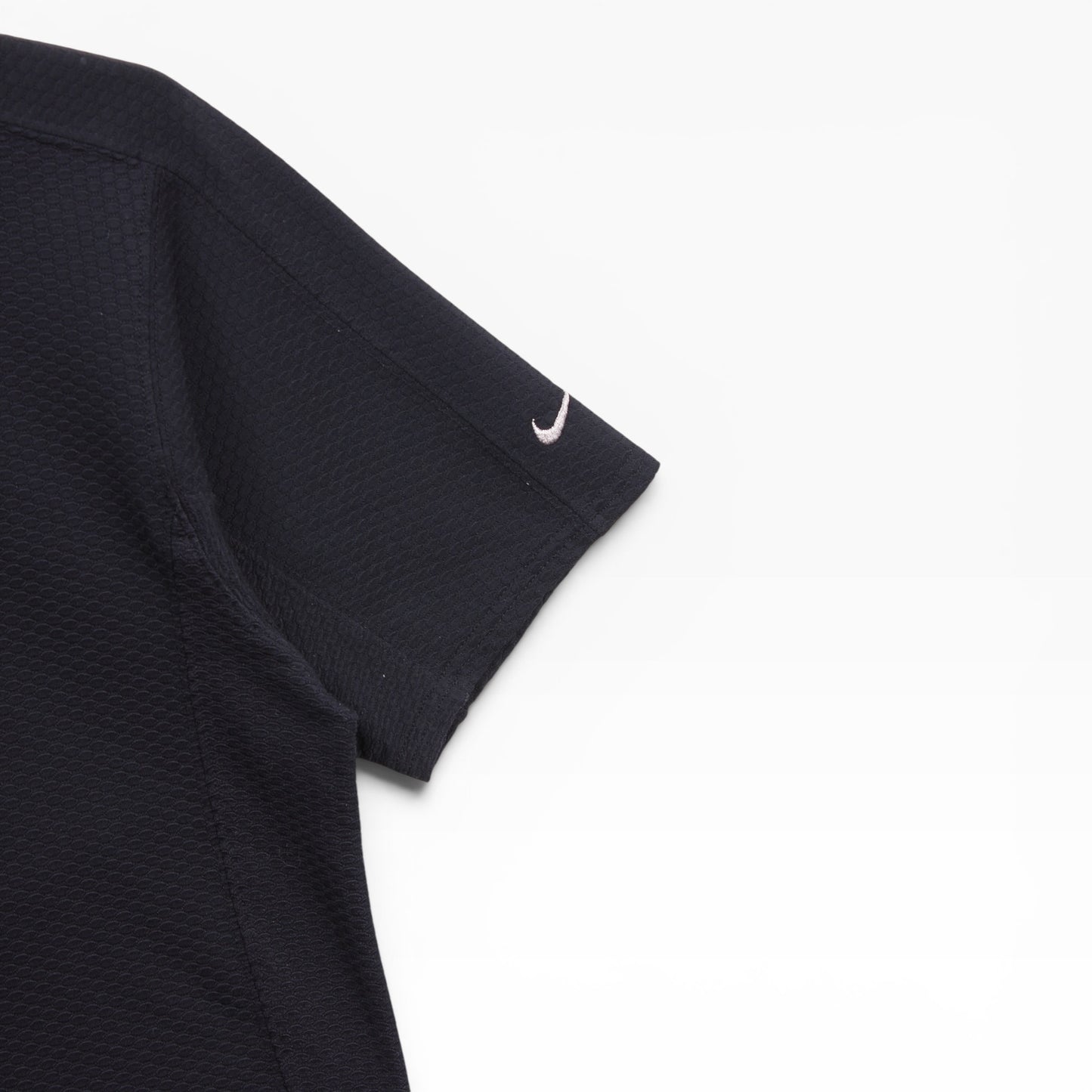 2000s Nike sphere tee small
