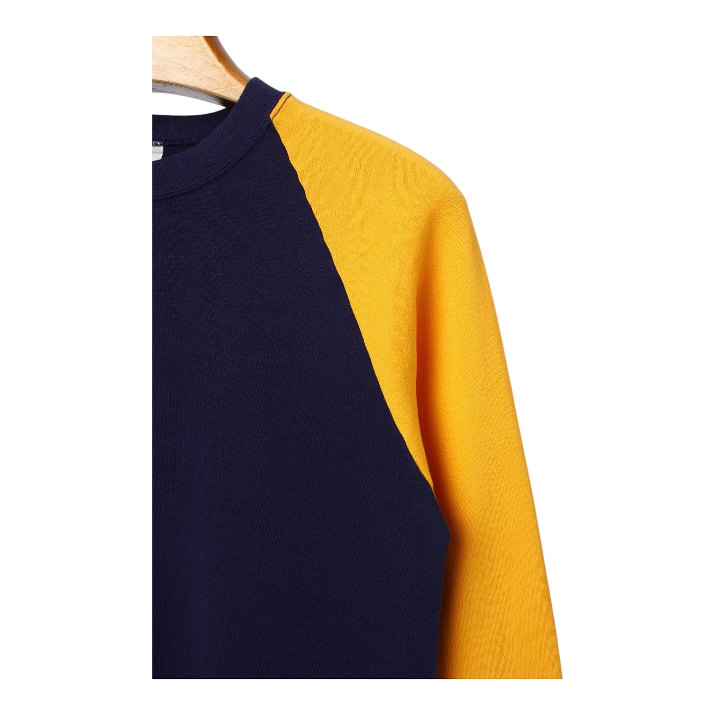 70s Raglan crewneck small