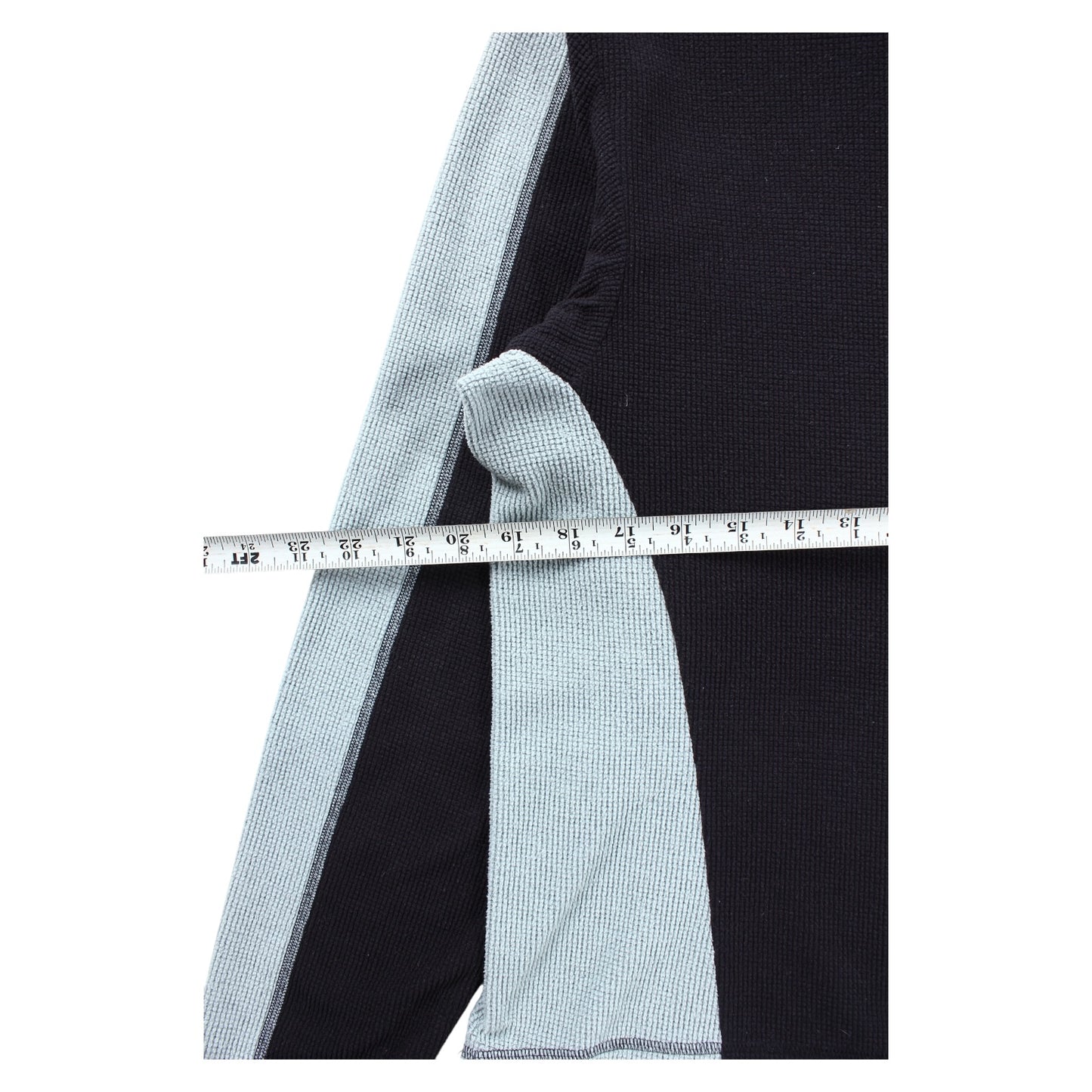 2006 Arc’teryx delta fleece women’s large