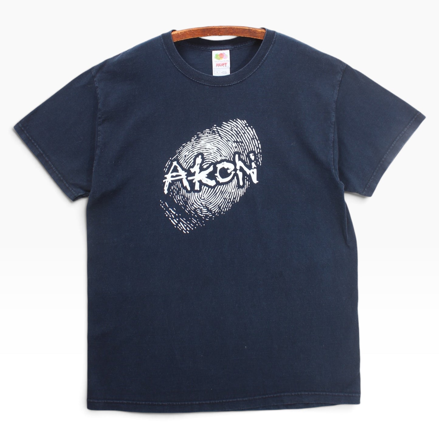 2000s Akon tee medium