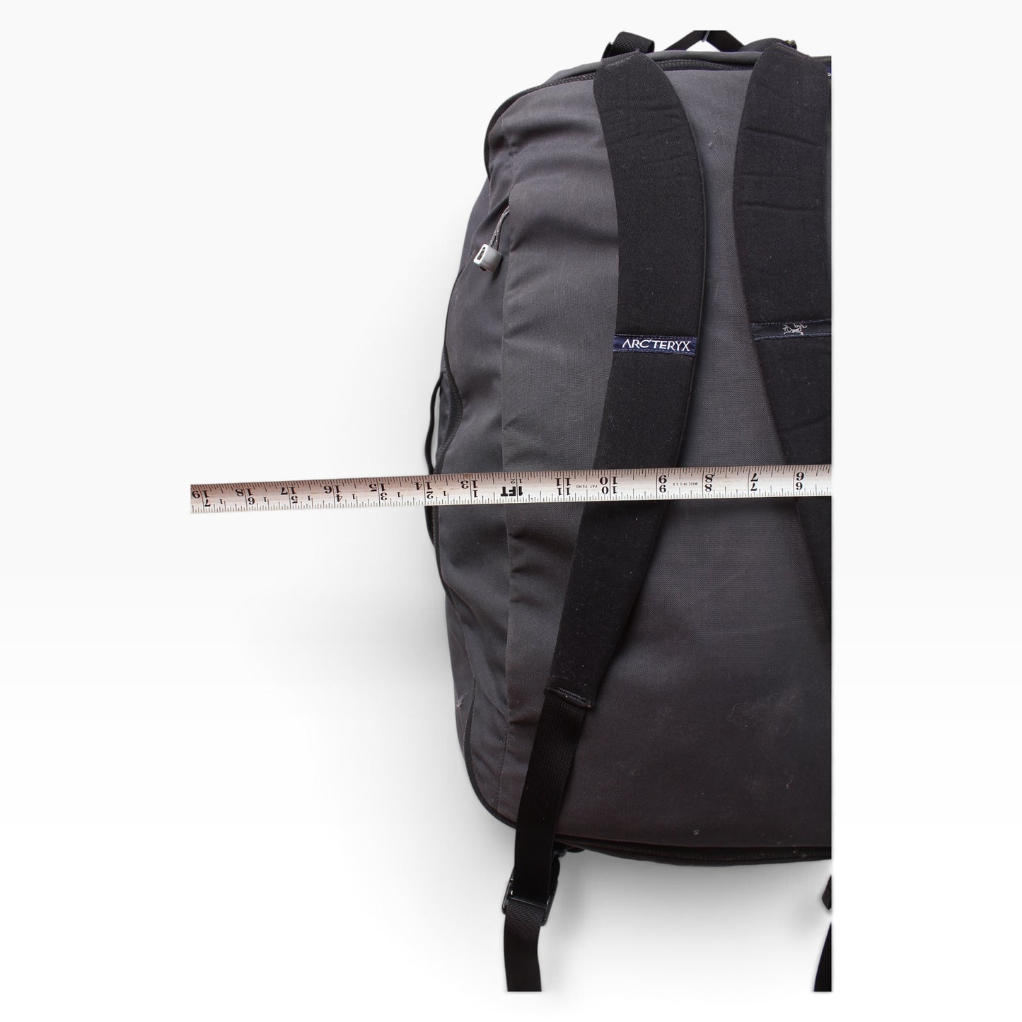 2000s Arc’teryx convertible backpack duffle