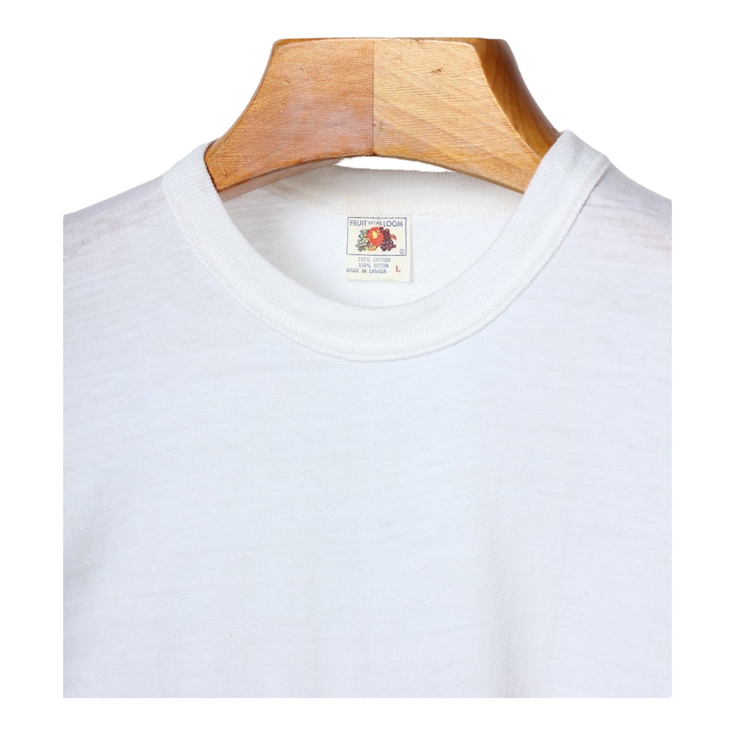 60s Fruit of the loom blank white tee Made in canada🇨🇦 S/M fit