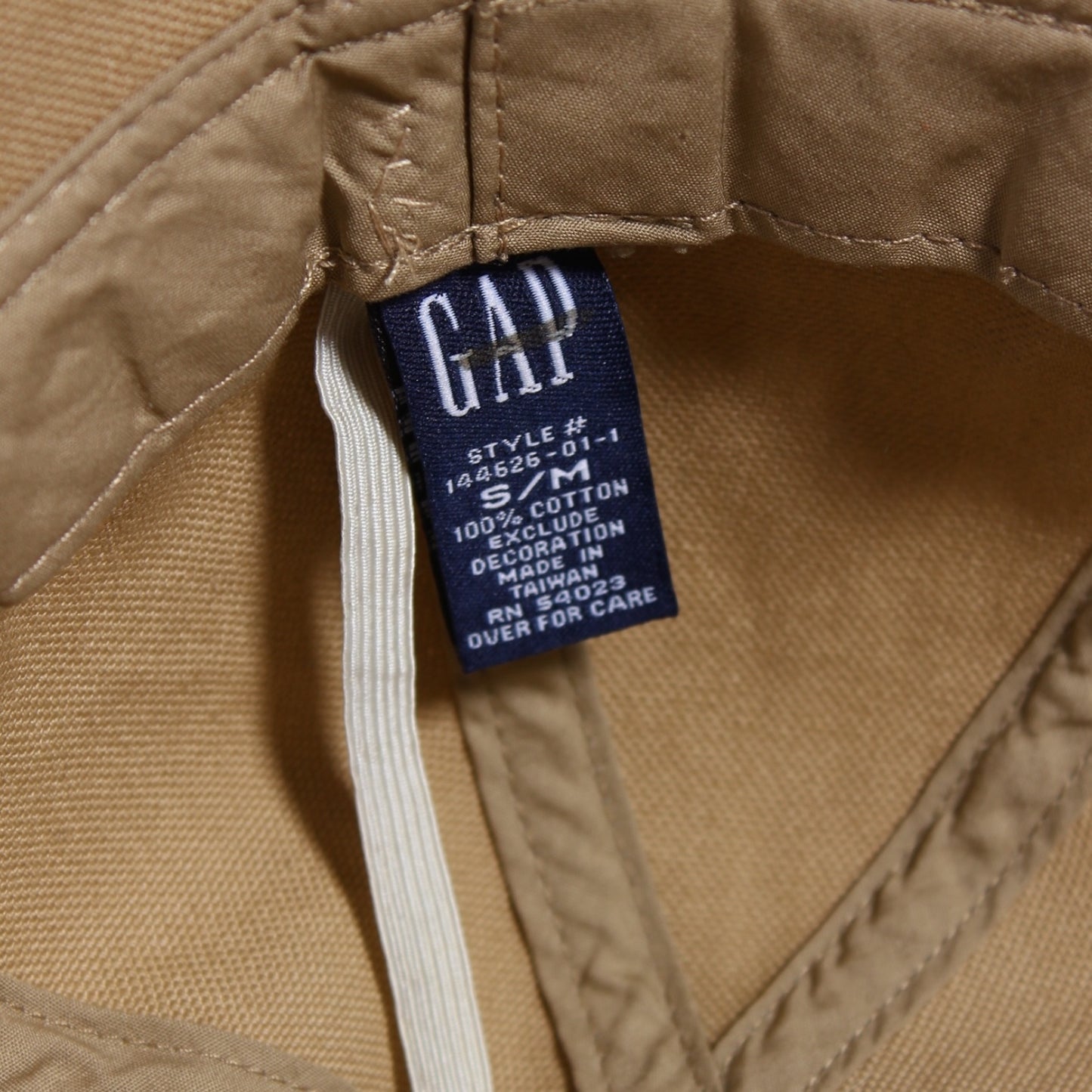 Y2k Gap bucket hat Small