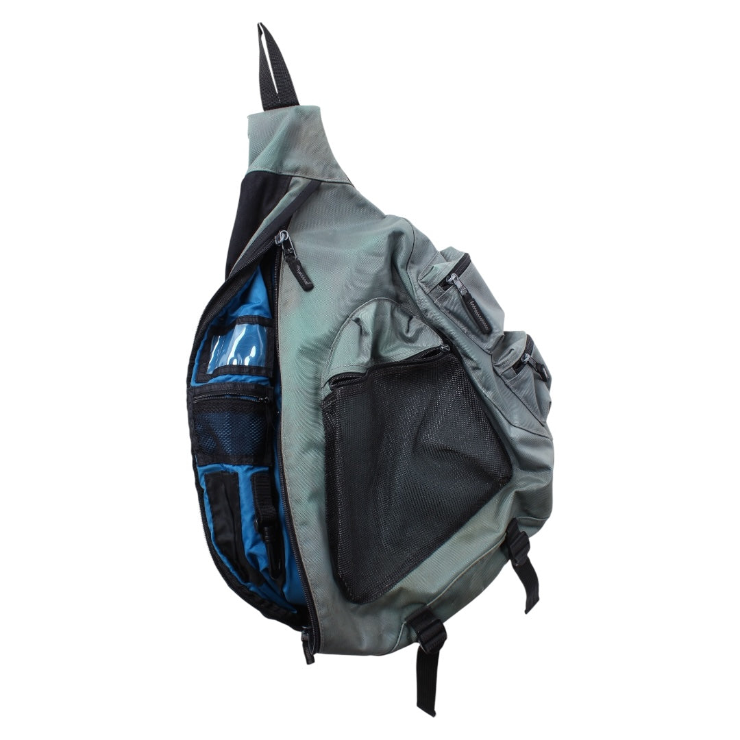 2000s GAP sling bag
