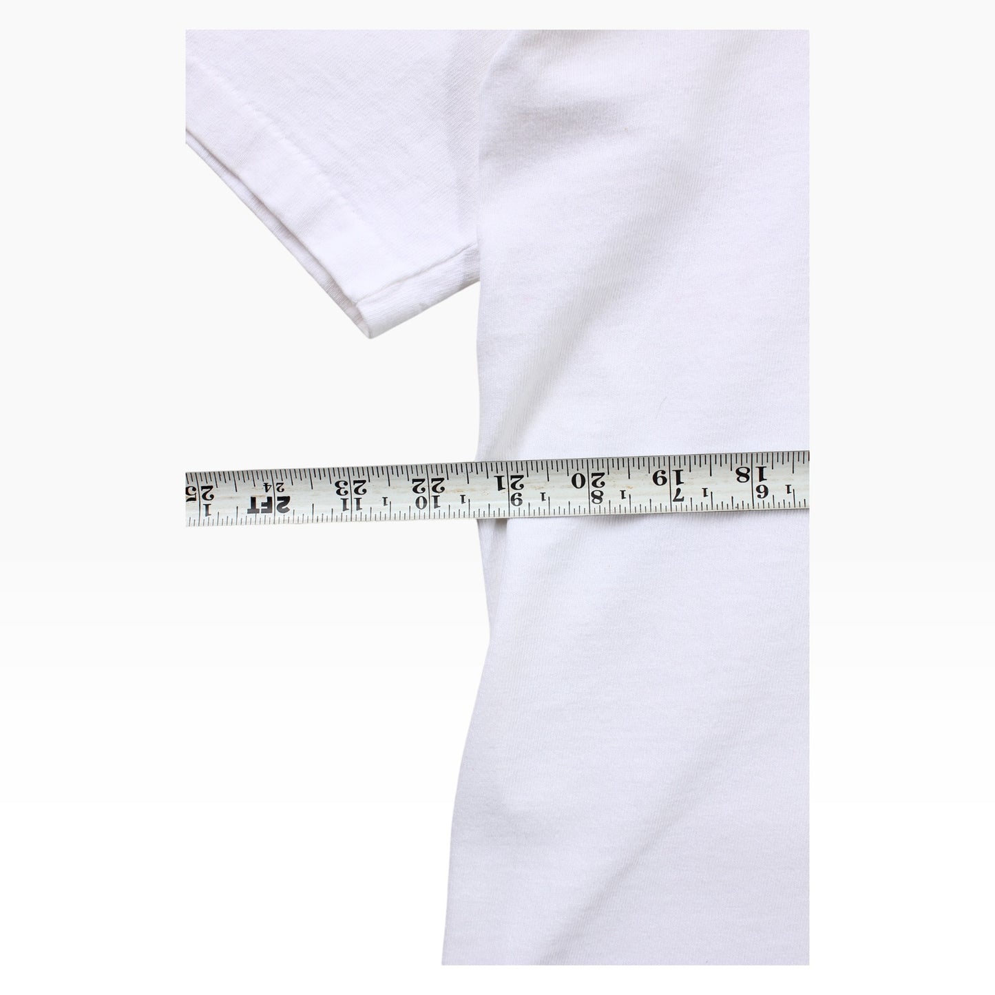 90s Evolution of a classic tennis shirt medium