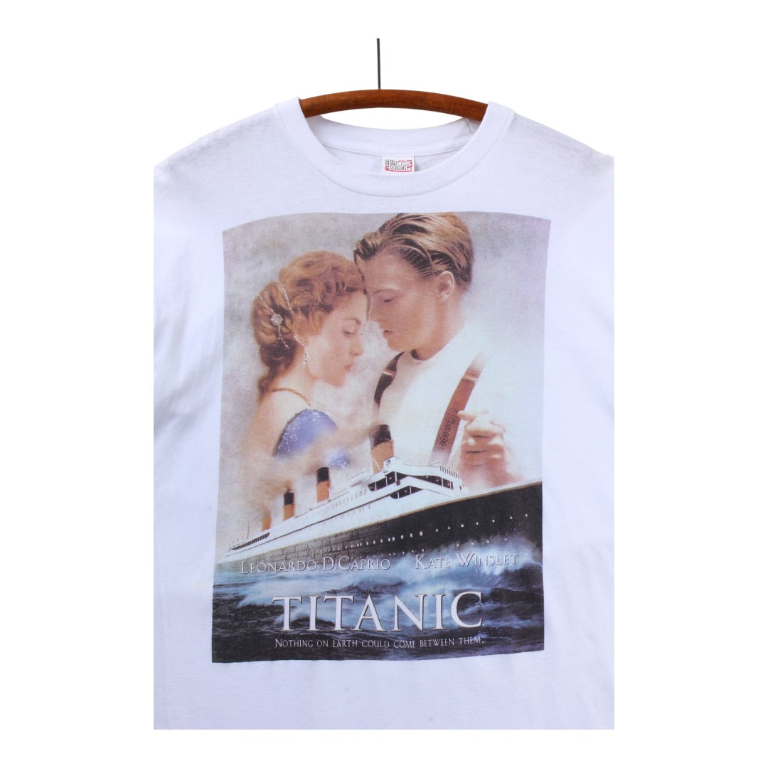 Titanic movie tee large